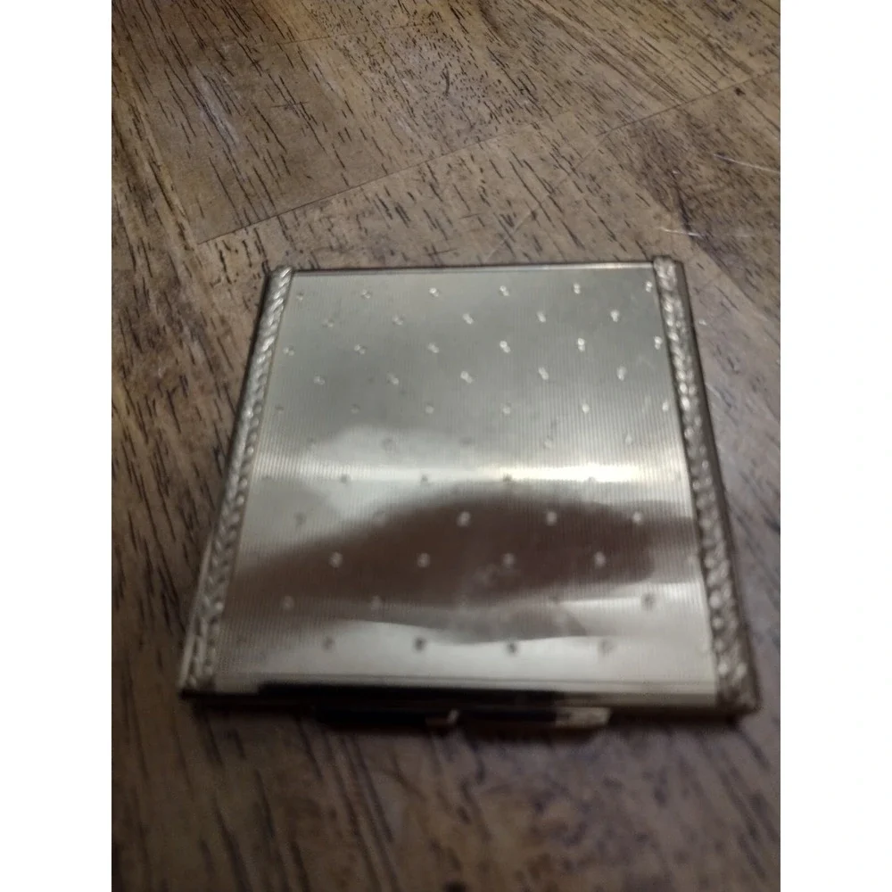 Vintage Dorset Fifth Avenue Gold Tone Makeup Compact Pink Powder Puff Mirror